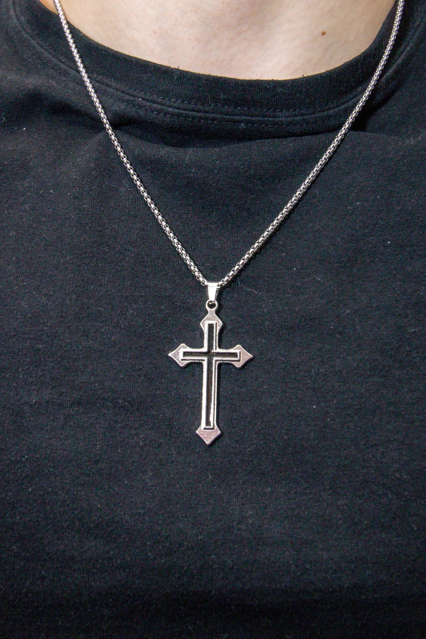 TitanSteel CrossChain: Silberkette mit Kreuz-Anhänger