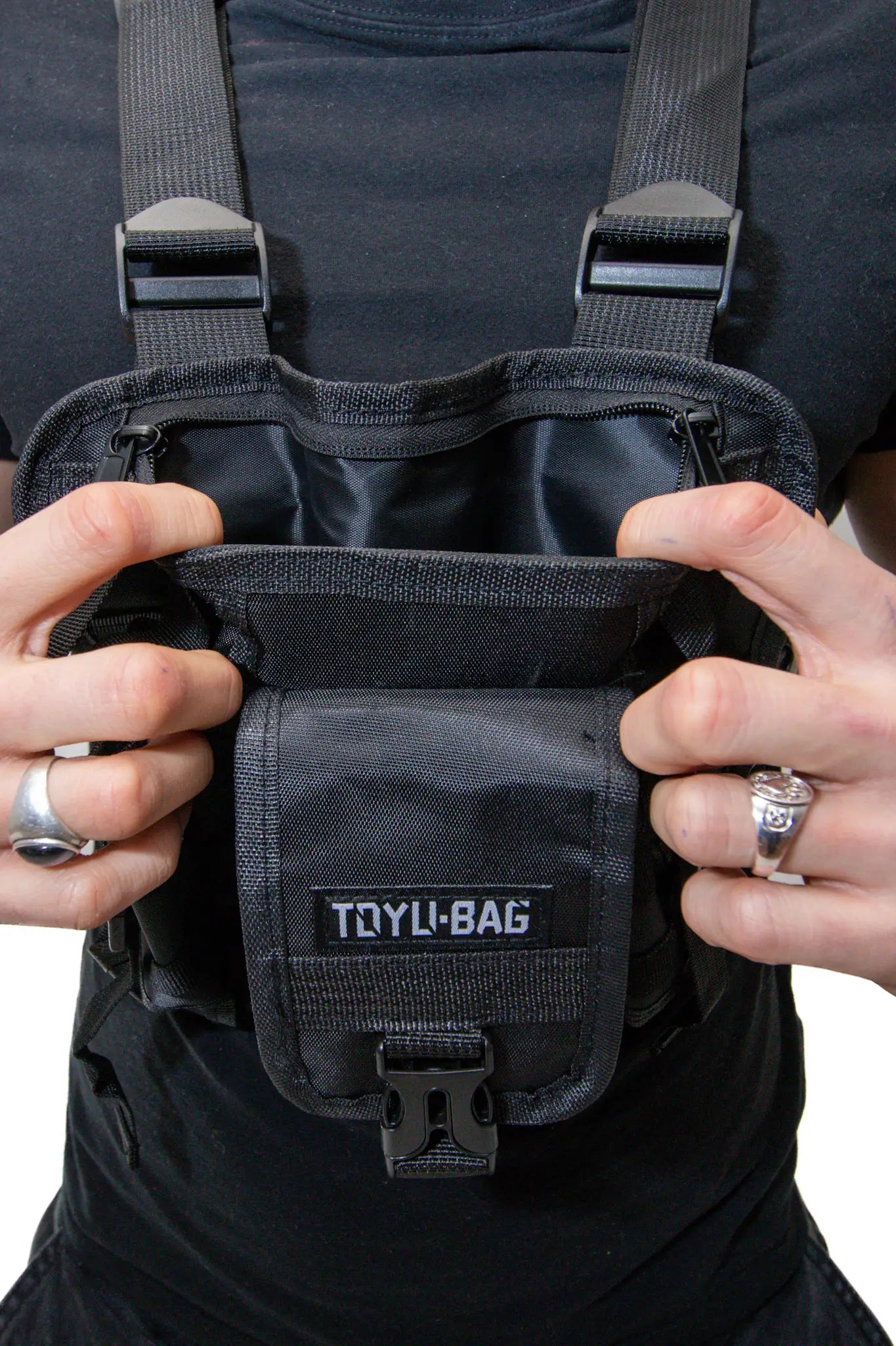 Techno Rave Urban Tactical Toyu Bag: Schwarze Bulletproof-Style Weste Tasche