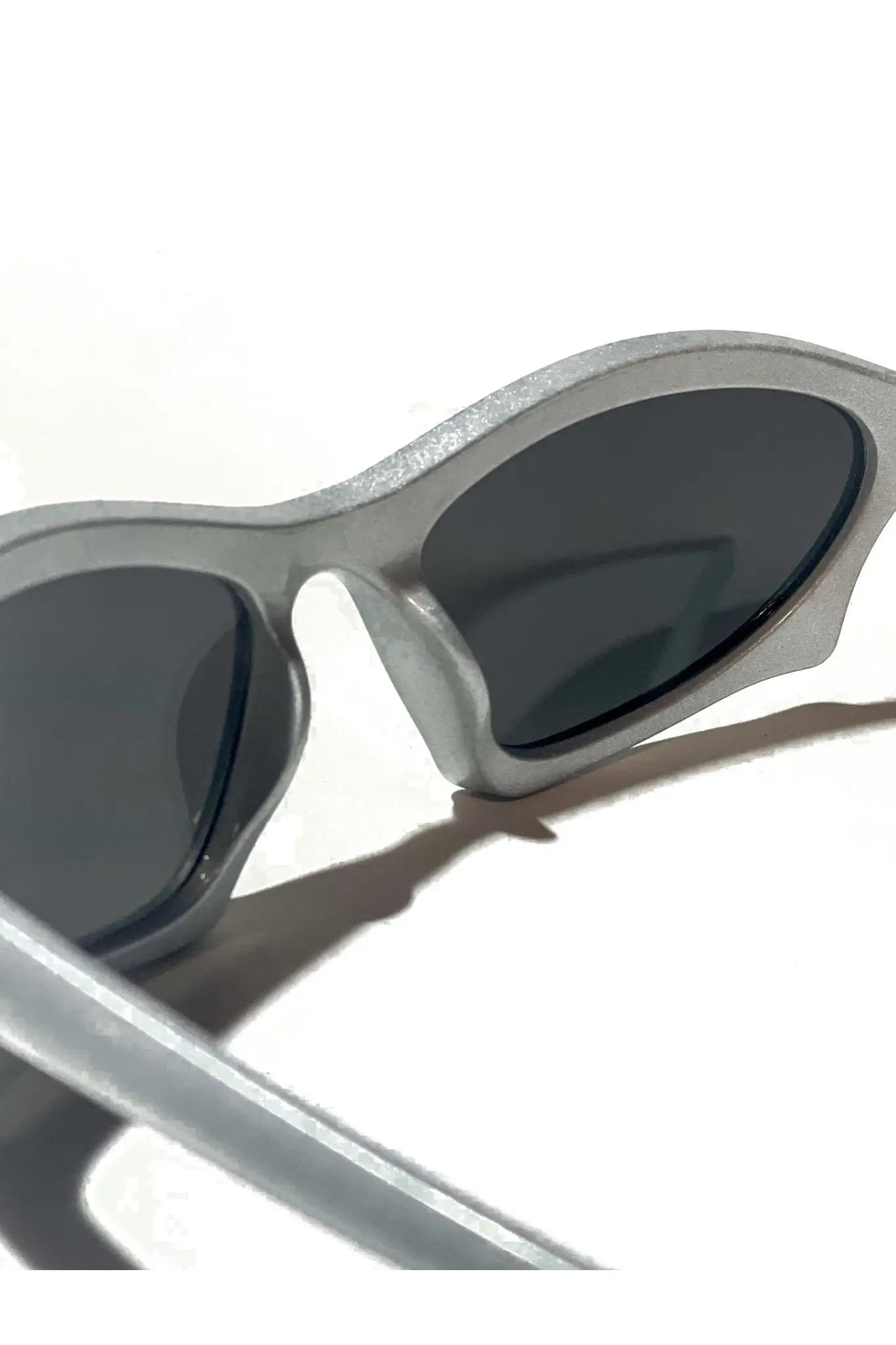 Techno Rave Futuristic Silver Shades: Rave Sonnenbrille innen